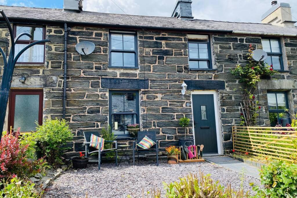 Pen Y Cwm Villa Penmachno Bagian luar foto